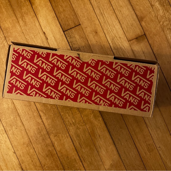 SOLD!!!! Vans off The Wall - Classic Slip-On Checkerboard Shoe - Picture 12 of 16